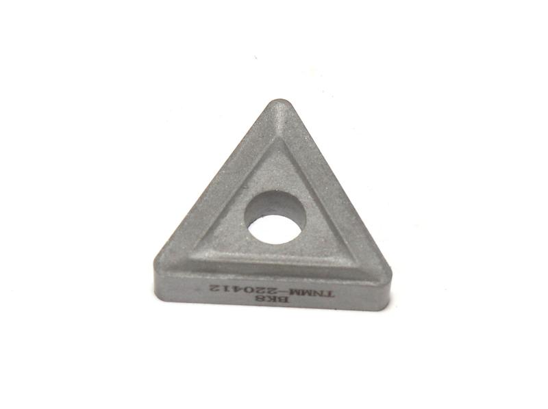 Пластина TNUM - 220412-2 Т15К6(Н10) трехгранная d5мм со стружколомом